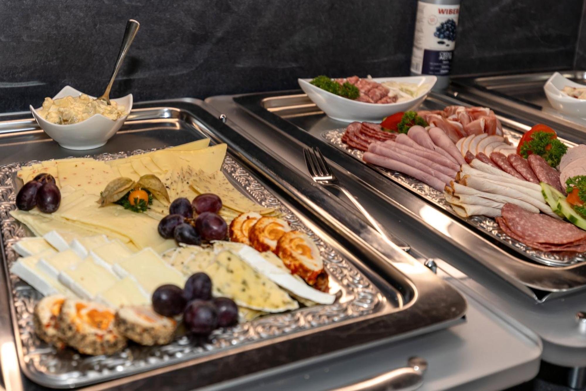 Hotel Zur Traube Ostseebad Kühlungsborn 외부 사진